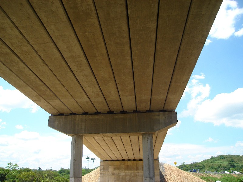 Vigas de concreto para pontes